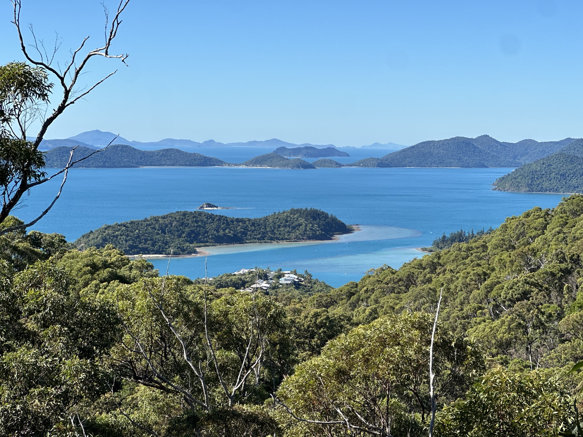 Investment property Whitsundays – waterfront home with buyers agent support